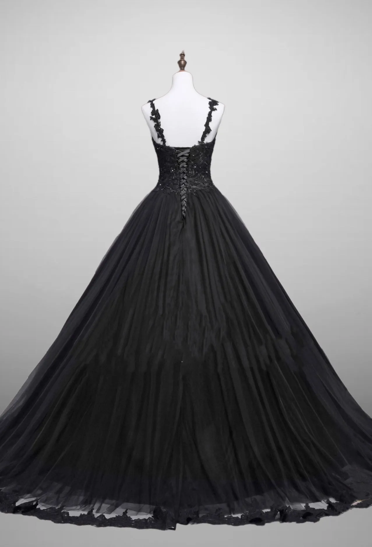 Black Gothic Lace Floral Embroidered  Wedding Dress With Spaghetti Straps Plus Size