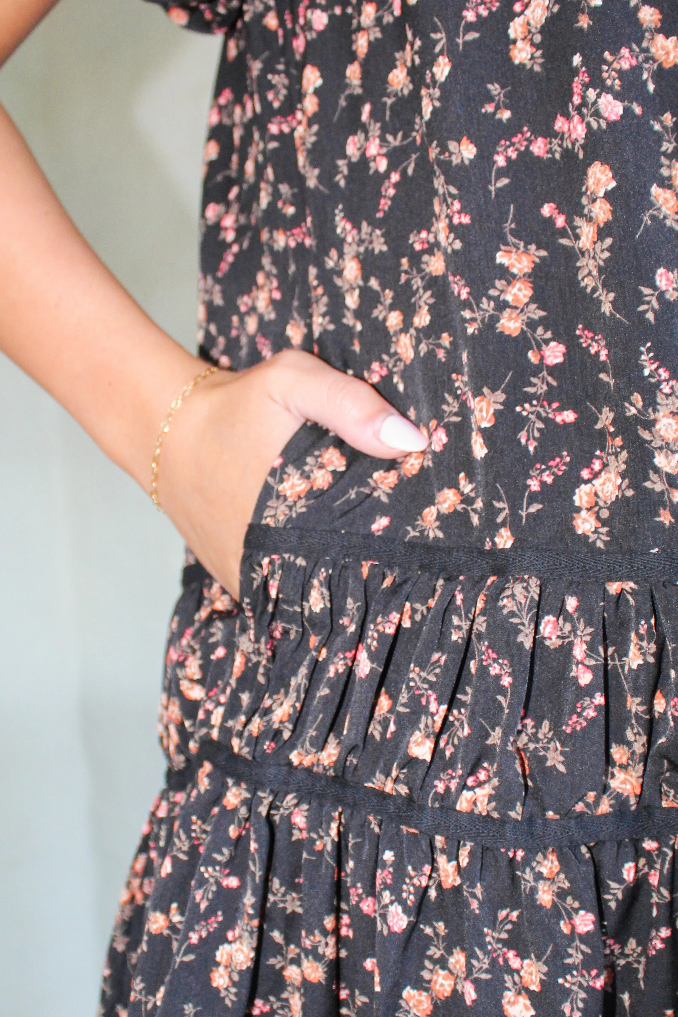 Forever Muse Floral Puff Sleeve Dress
