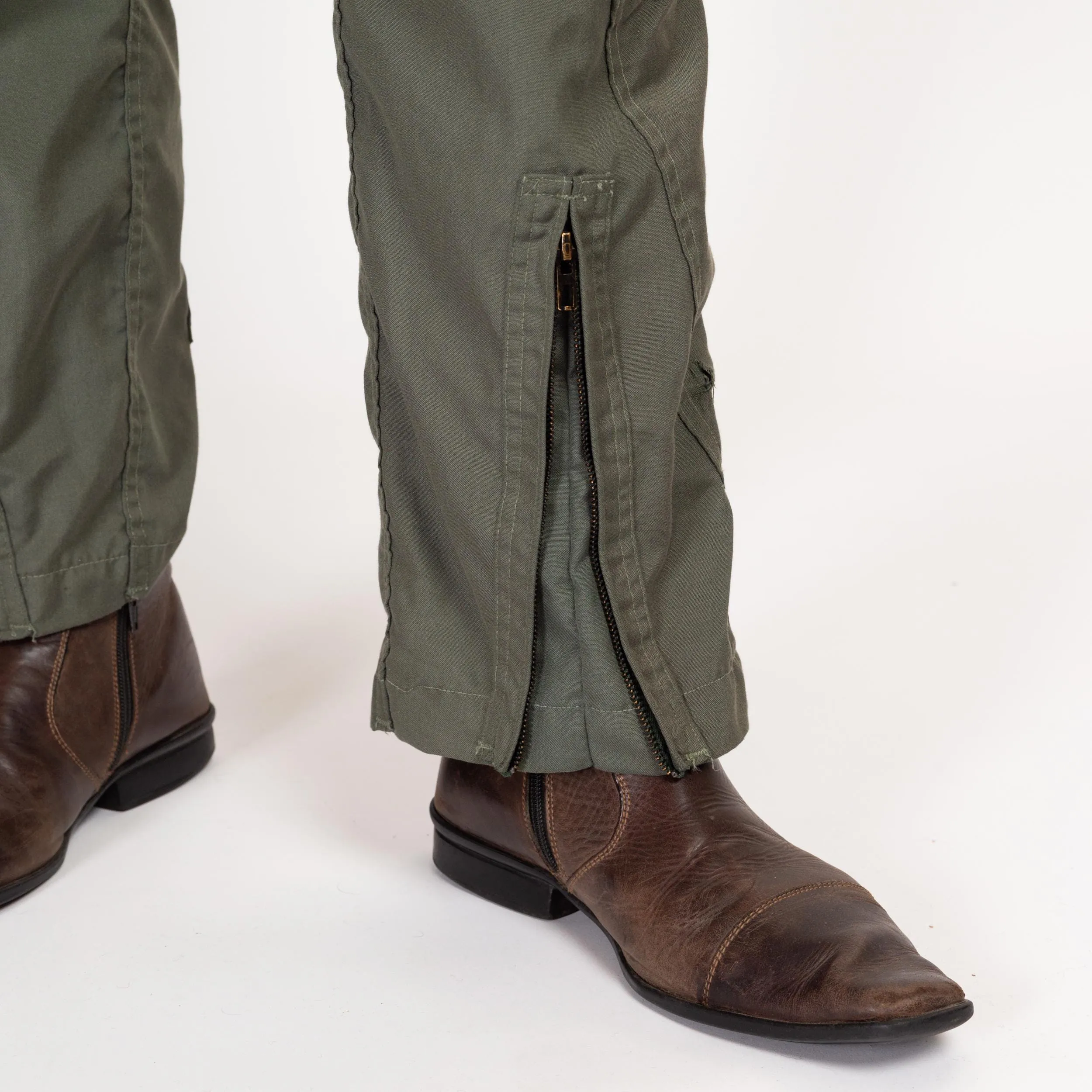 Medium 90s Air Force Flyer's Coveralls Flight Suit 40R