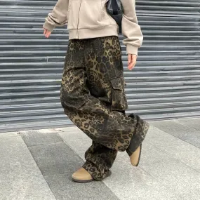 Wiaofellas Leopard Pattern Pleated Multi-pocket Paratrooper Pants Men Structured Cargo Causal Loose High Street Wide Leg Pant Trousers